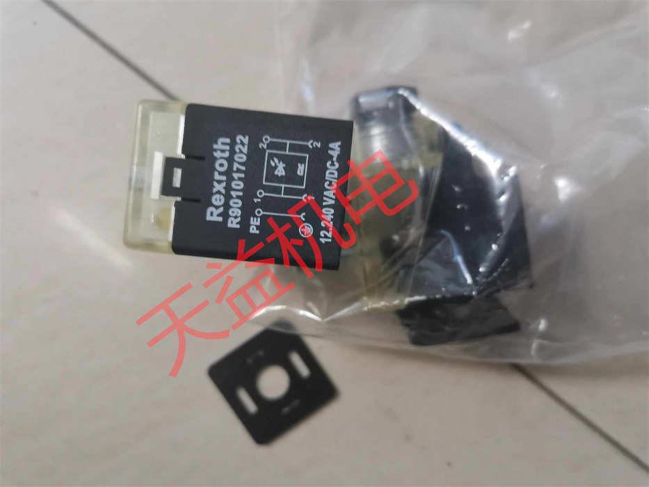 R901017022.jpg
